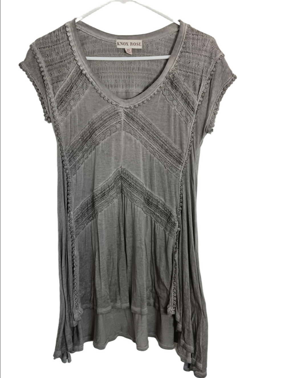 Knox Rose Gray Crochet Chevron Tunic Top Cap Sleeve Deep-V Neck Whimsigoth Boho